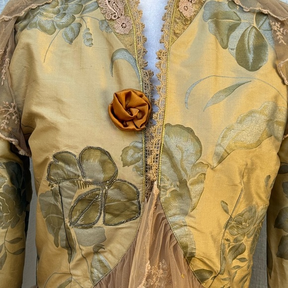 Sandy Starkman floral lace tan long sleeve silk romantic style jacket - Picture 3 of 9